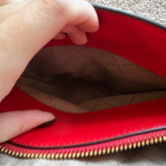 Michael Kors Large Ellis Sangria Satchel - Picture 5 of 7